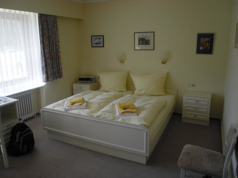 Doppelzimmer mit TV & Telefon & Balkon Ferien Hotel Bad Malente