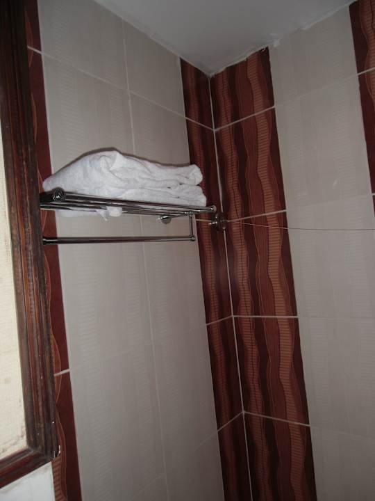 Ablage für Handtücher jeden Tag neue bekommen.. Pickalbatros Alf Leila Wa Leila Resort - Neverland Hurghada