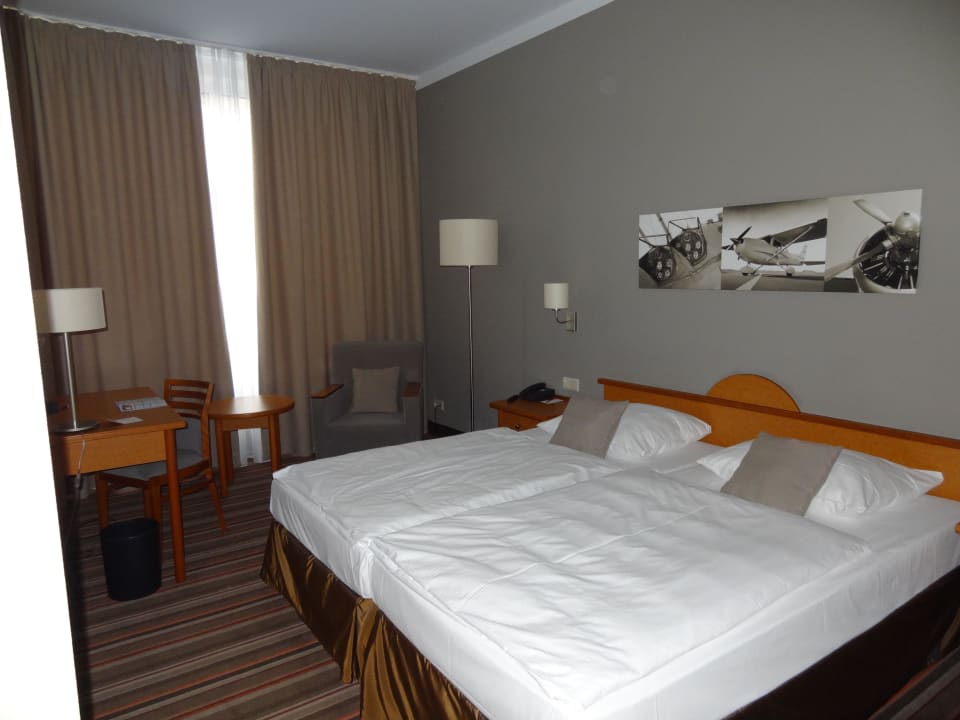 Unser Zimmer Leonardo Hotel Hamburg Airport