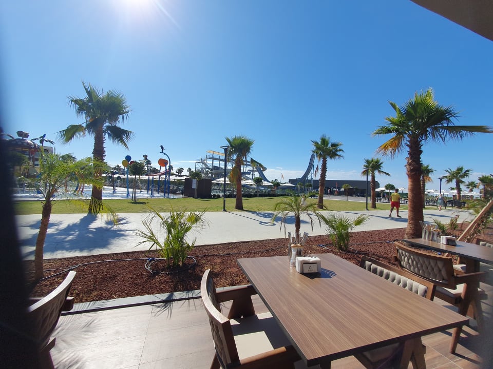 Gastro Jacaranda Luxury Resort