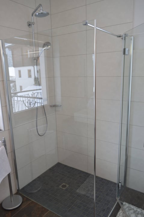 Dusche  Hotel Alpenhof Wolayersee
