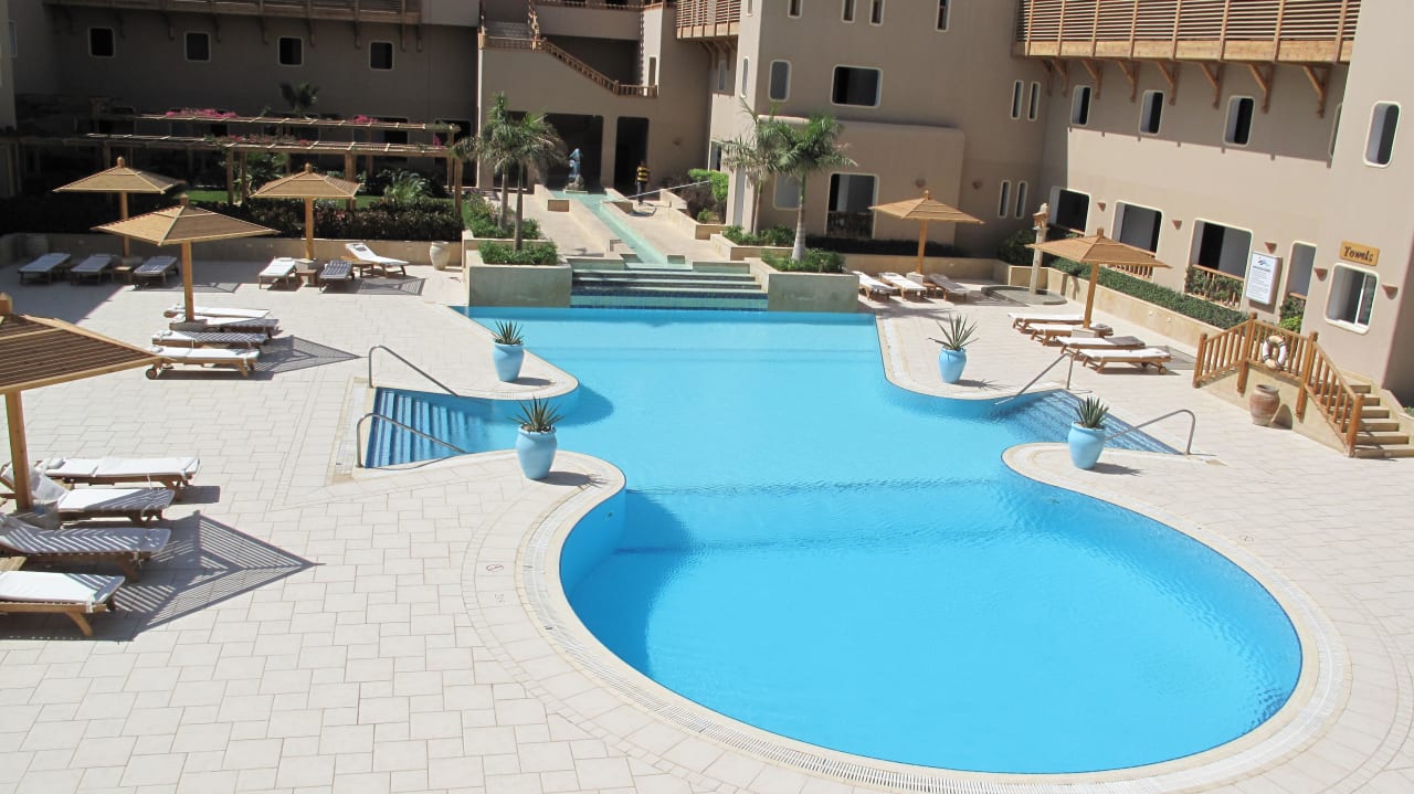 Balkon/Pool Foto The Breakers Diving & Surfing Lodge