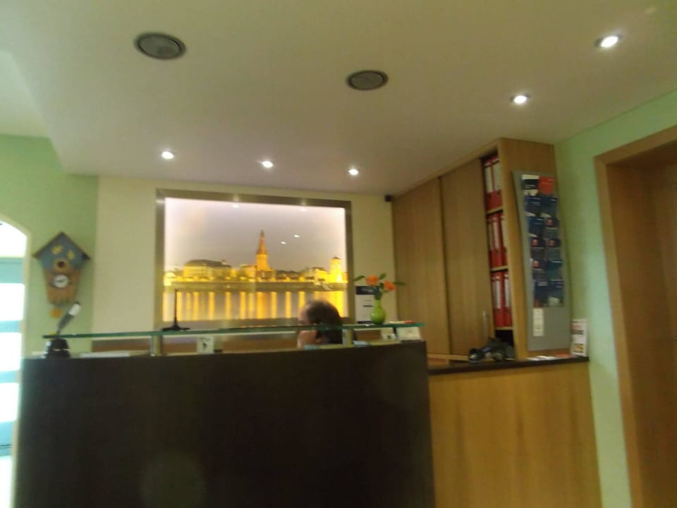 Rezeption Hotel Arosa