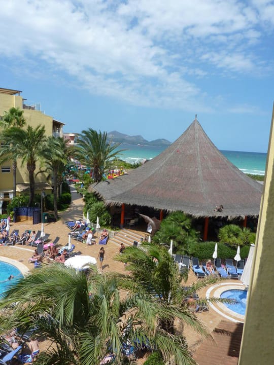 Bar am Strand Zafiro Bahia