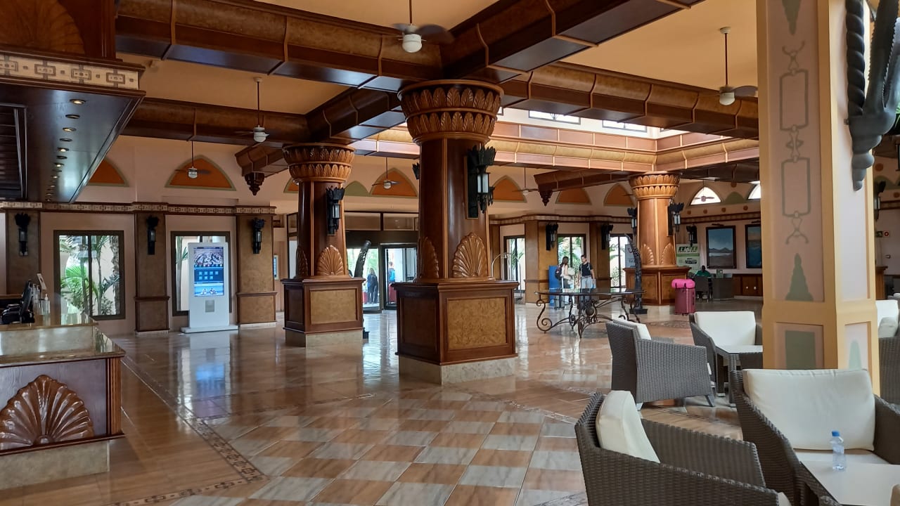 Lobby Hotel Riu Funana
