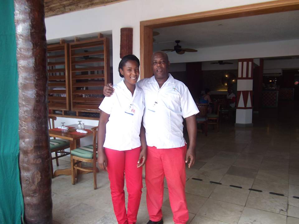 Die zwei Besten Servismitarbeiter Grand Muthu Club Caribbean Runaway Bay