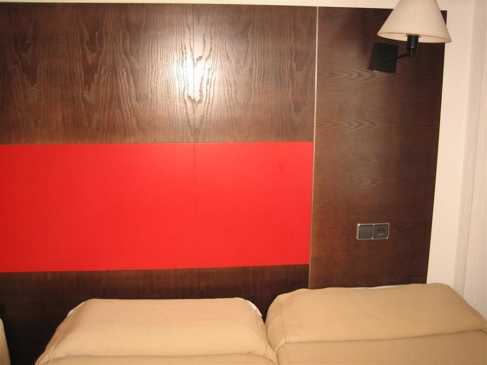 Doppelbett und Zustellbett Bahía de Alcúdia Hotel & Spa