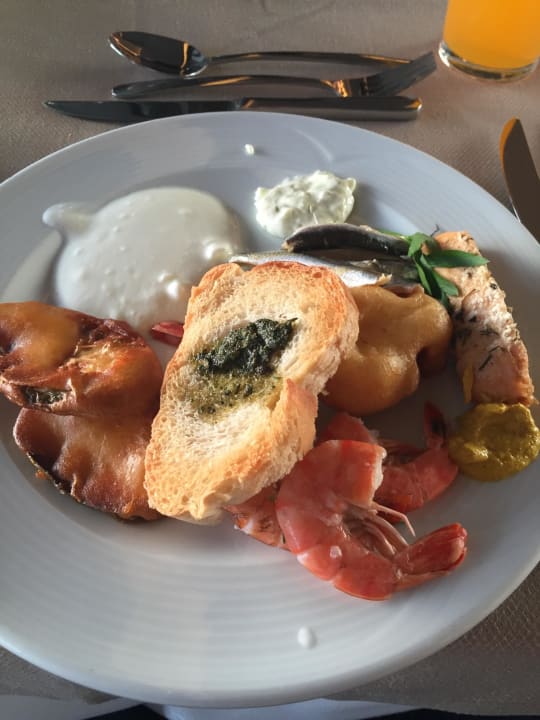 Buffet The Sense Deluxe Hotel