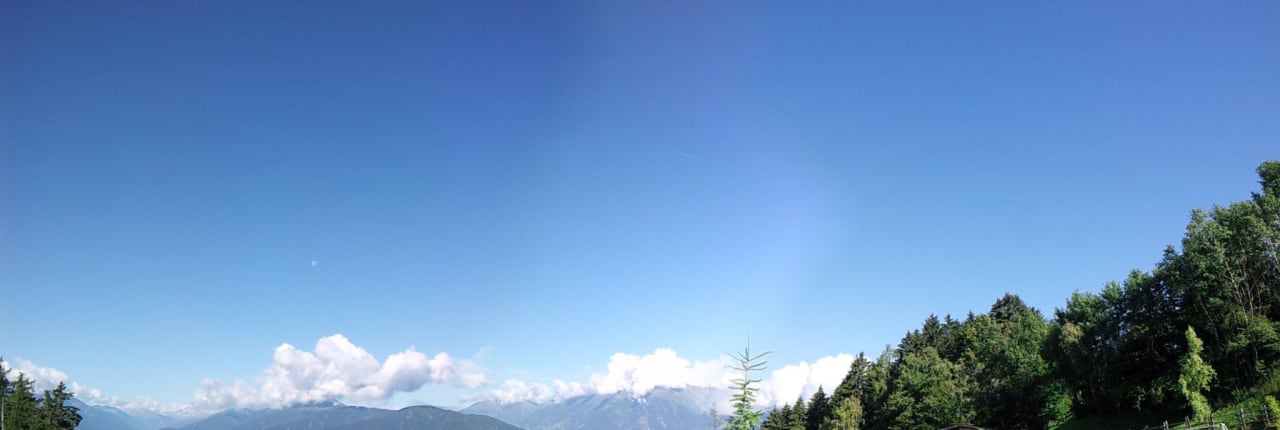 Blick vom Garten aus Hotel Chalet Mirabell