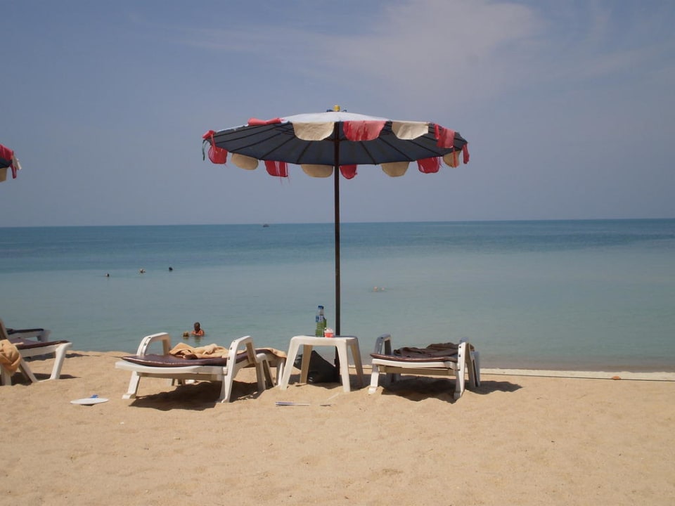 Super schöner Strand The Fair House Beach Resort