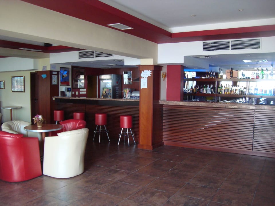 Innenbereich Bar Hotel Bilyana Beach