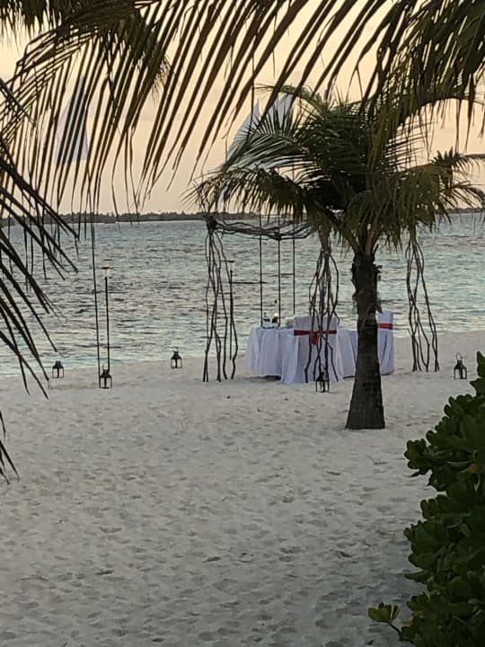 Strand Kuredu Island Resort & Spa