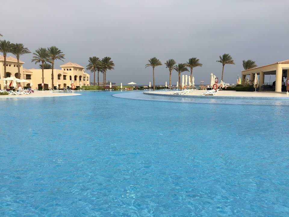 Einer von 4 Pools Cleopatra Luxury Resort Makadi Bay