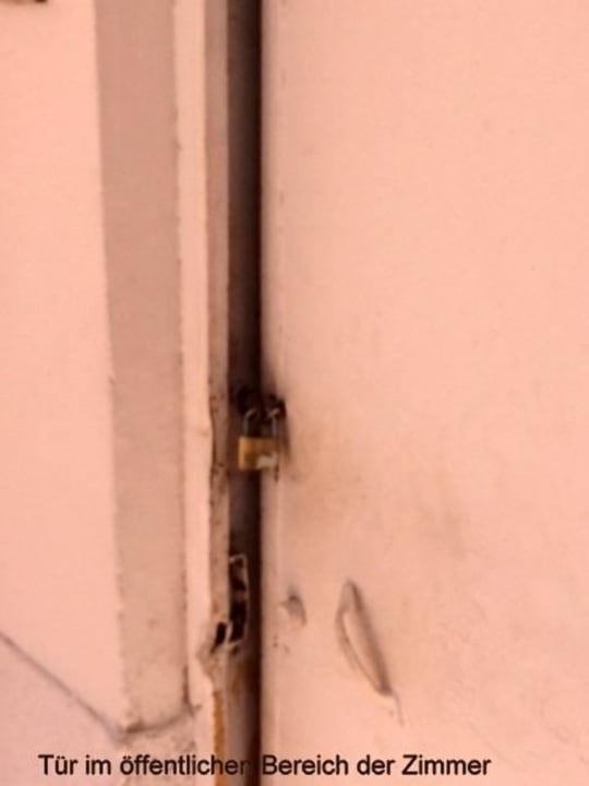 Tür zu einem Office  H10 Ocean Suites