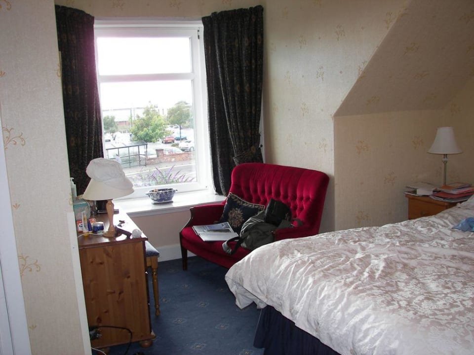 Twin ensuite Leslie Anne Guest House B&B