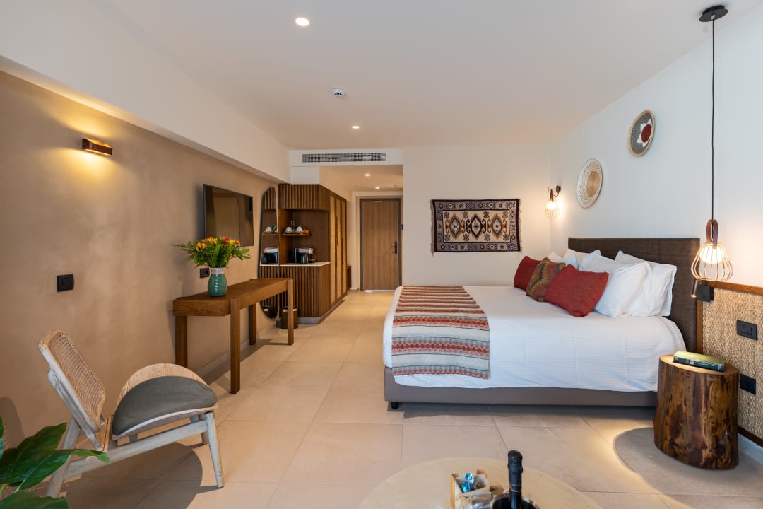 Zimmer Minos Ambassador Suite & Spa