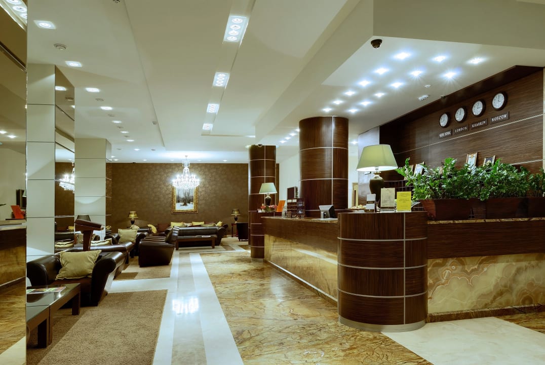 Лобби Hotel Kharkov
