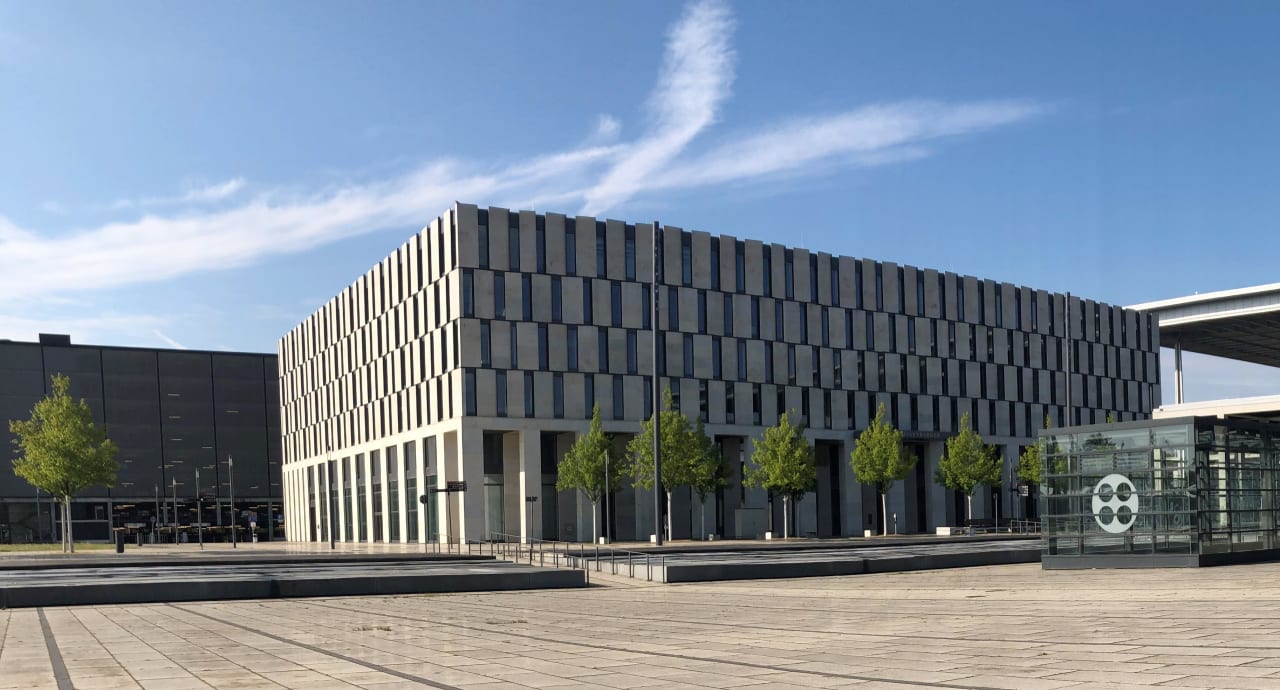 Außenansicht Steigenberger Airport Hotel Berlin