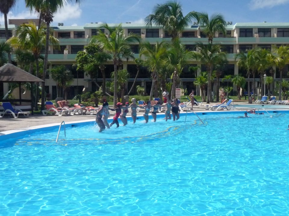 Aerobik Titanic Beach Spa & Aqua Park