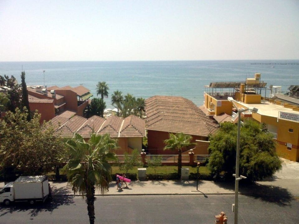 Büyük Hotel Büyük Hotel