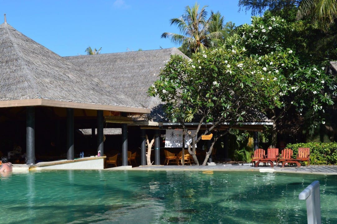 Pool und Bar Adaaran Select Hudhuran Fushi - Premium All Inclusive
