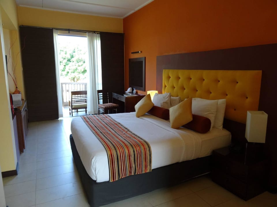 Schönes geräumiges Zimmer Turyaa Kalutara