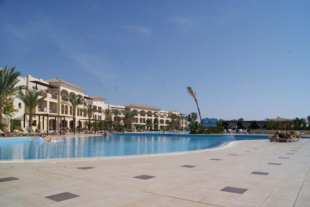 Basen  JAZ Aquamarine Resort