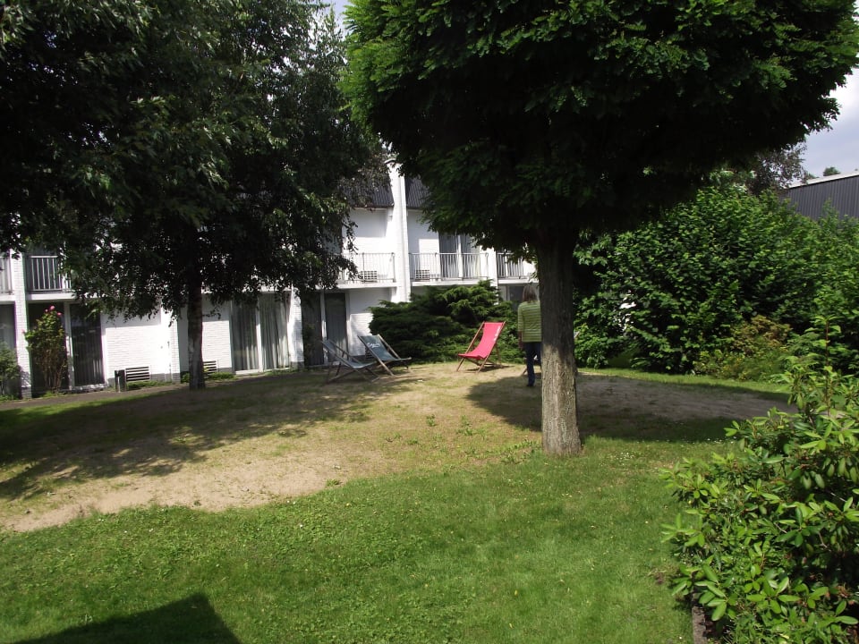 Liegewiese Leonardo Hotel Düsseldorf Airport - Ratingen