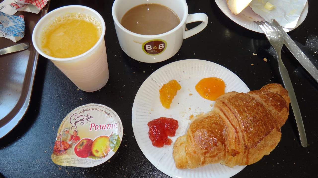 Gutes Frühstück B&B Hotel Calais St Pierre