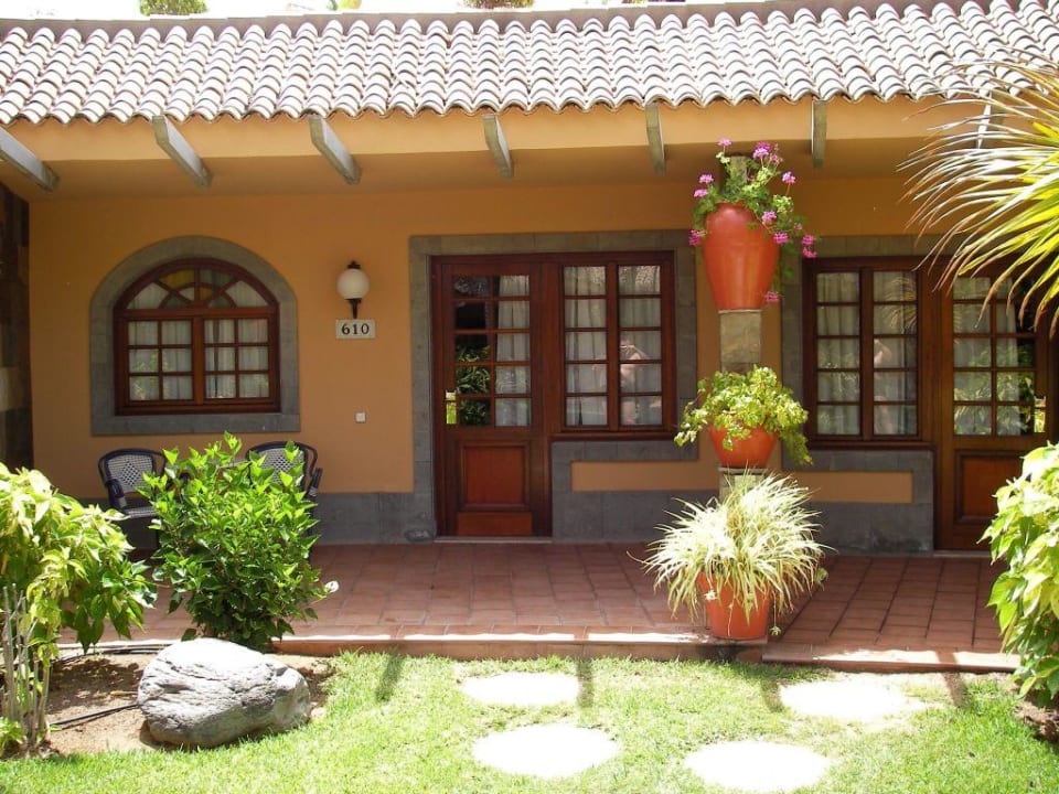 Eingangsbereich mit Terrasse Suites & Villas by Dunas