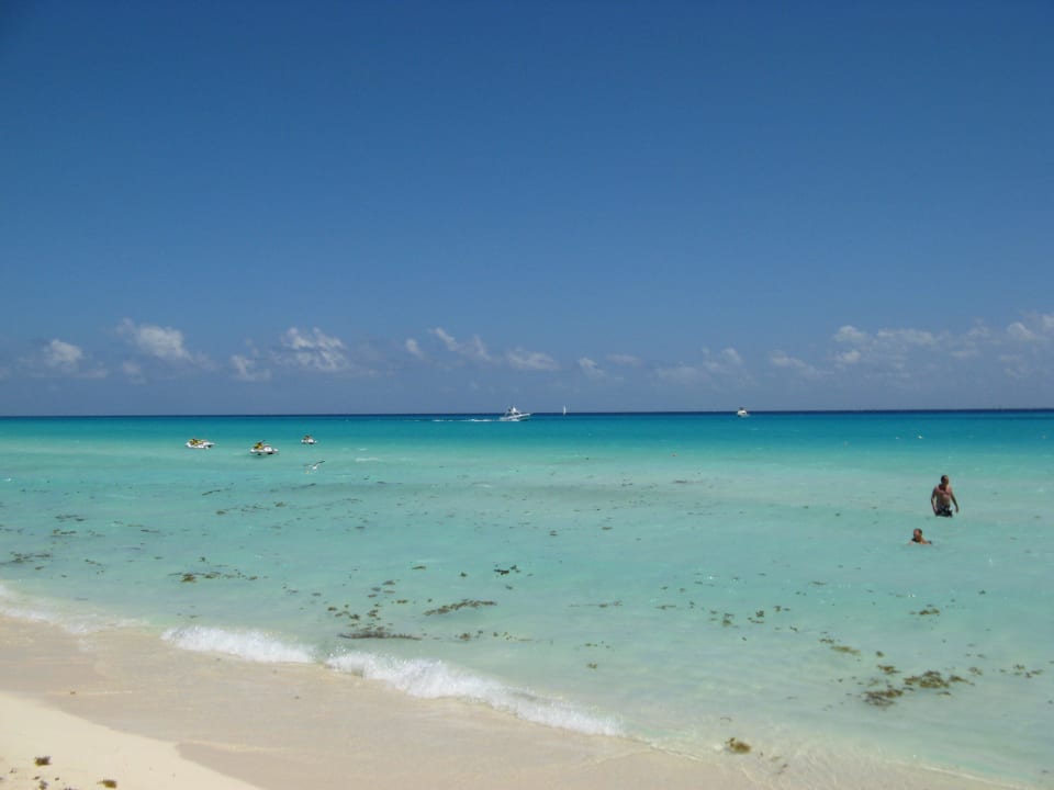 Strarker Wellengang  Hotel Riu Tequila