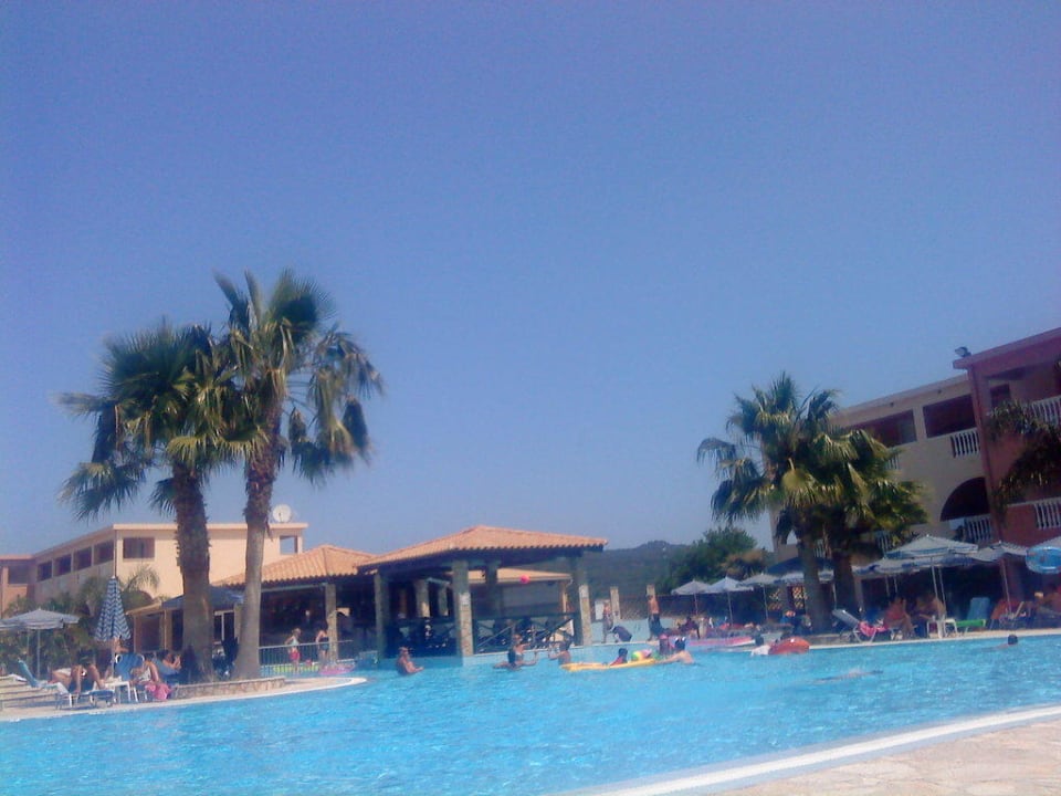 Poolbereich Hotel Zante Village