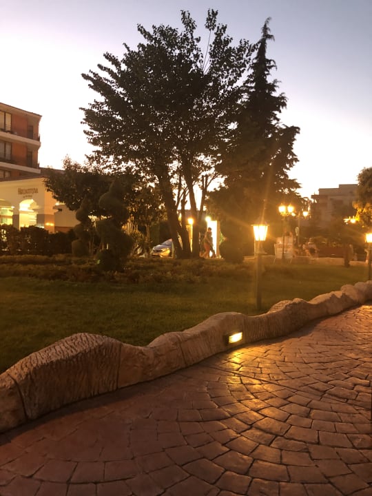 Außenansicht Hotel Mena Palace