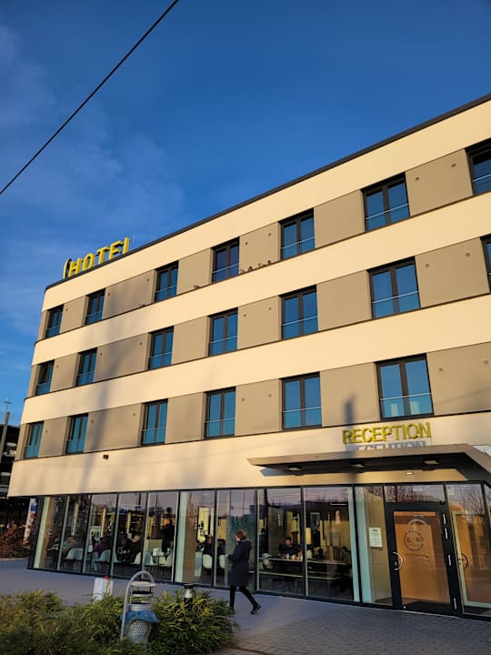 Außenansicht B&B Hotel Rostock-Hafen