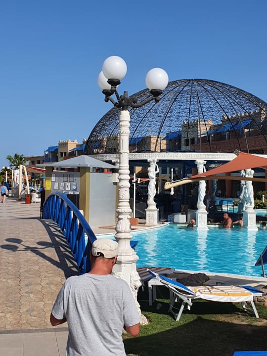 Pool Hotel Titanic Palace