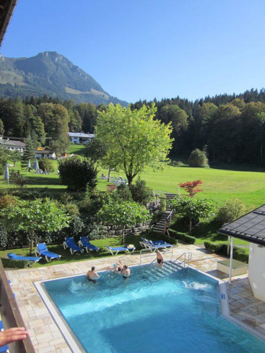 Pool Alm- & Wellnesshotel Alpenhof