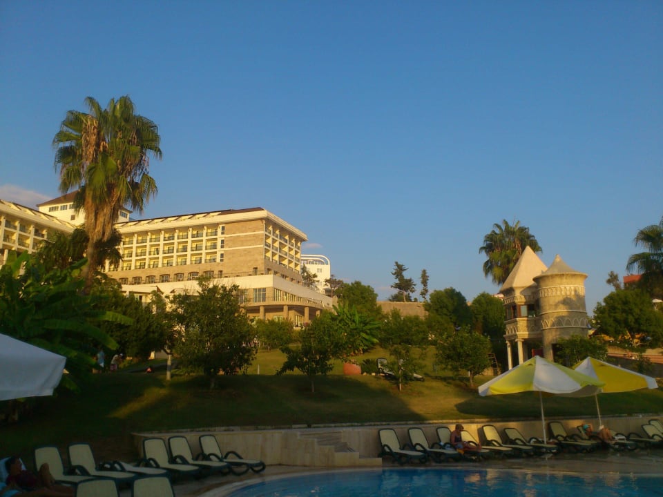 Blick vom Village/Club auf´s Luxruy Horus Paradise Luxury Resort & Club