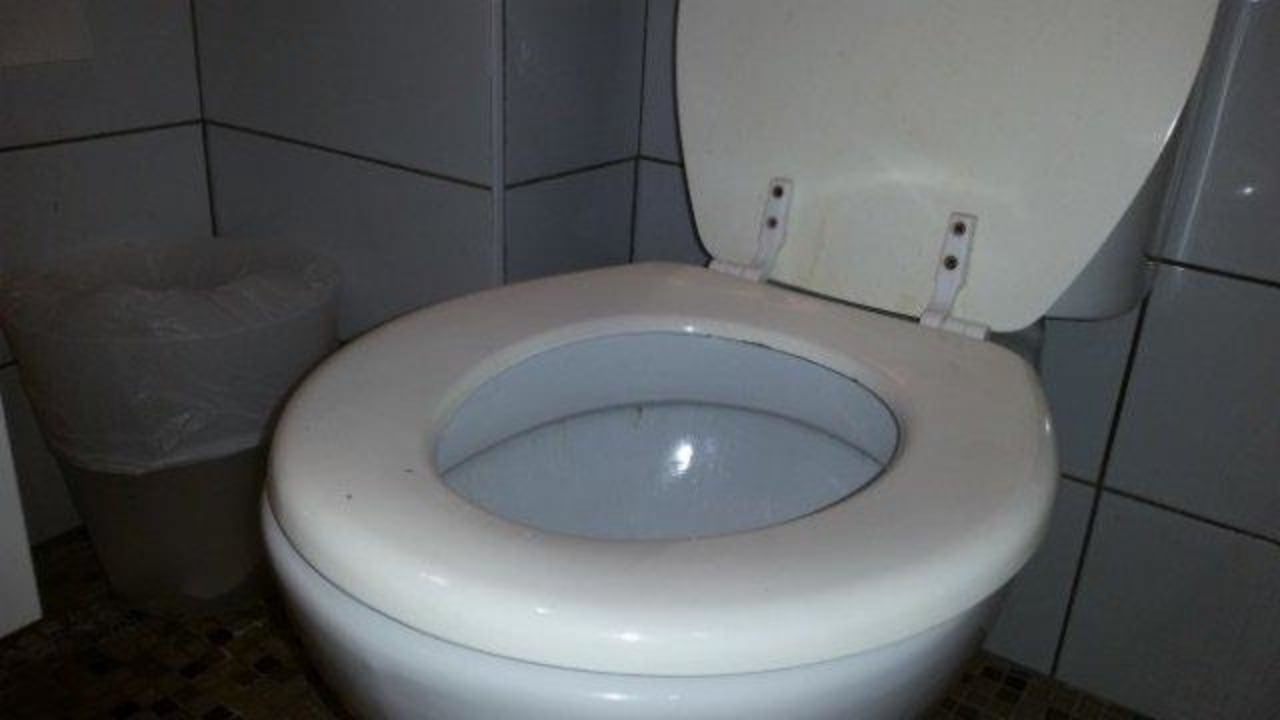 Toilette Hipotel Paris Buttes Chaumont