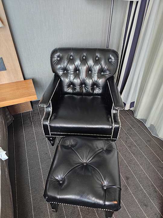 Zimmer Mövenpick Hotel Stuttgart Airport