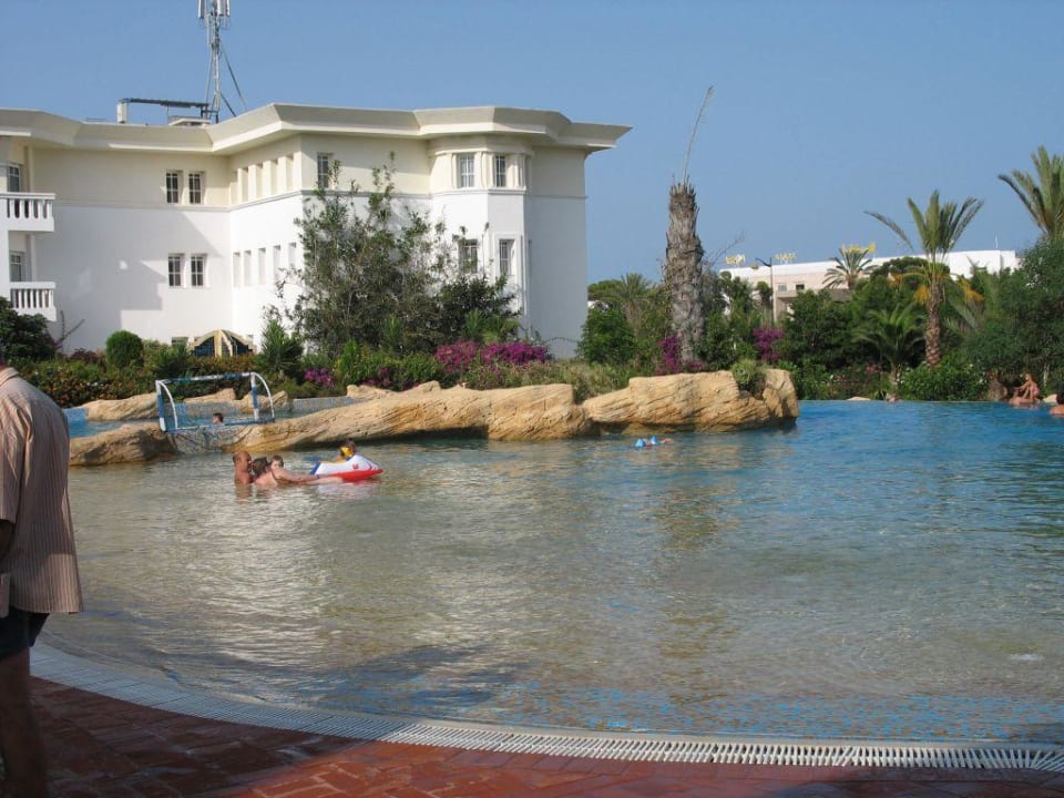 Großer Pool Hotel Medina Belisaire & Thalasso