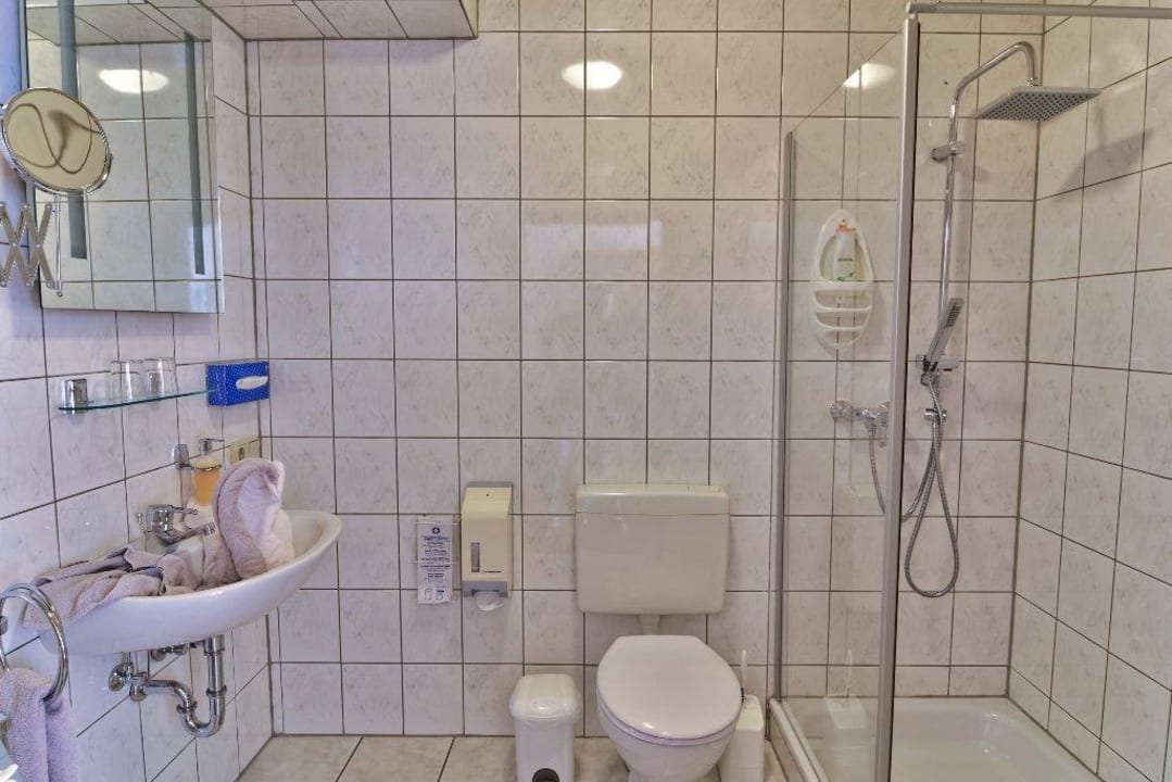 Bad Hotel Ambiente