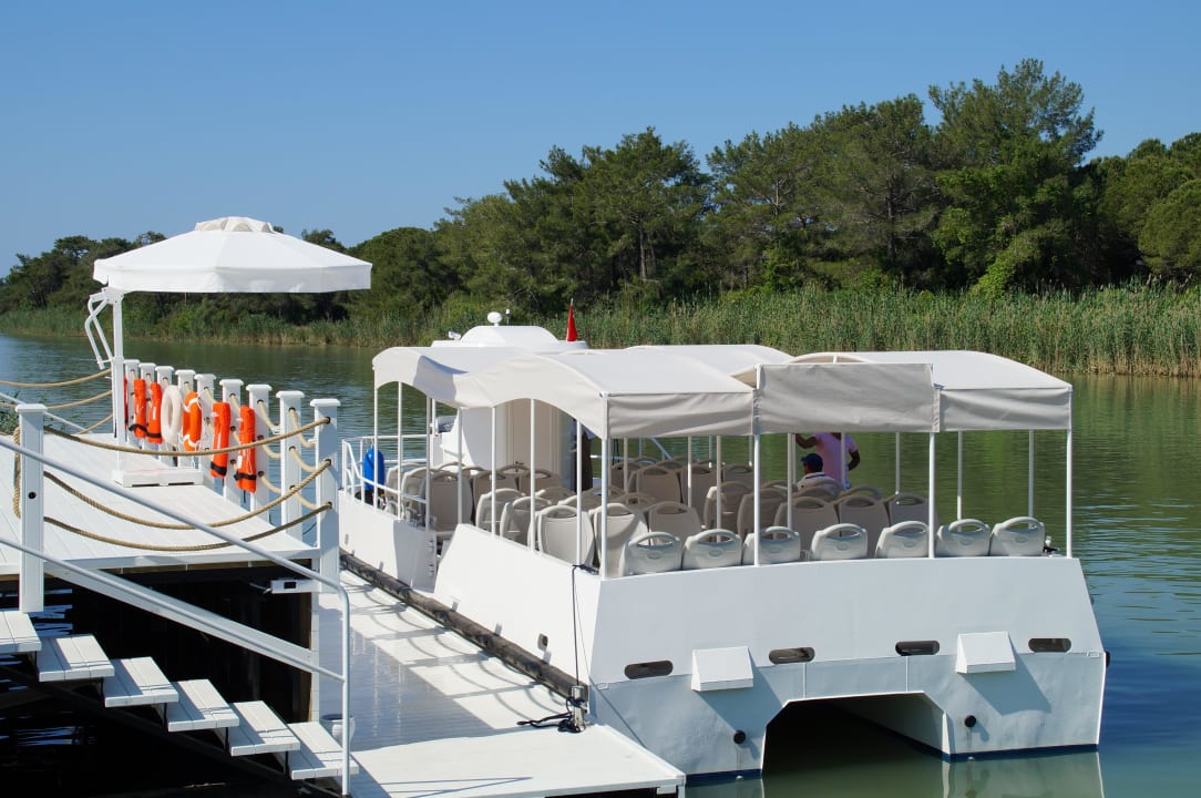 Boottransfer zum Strand Titanic Deluxe Golf Belek