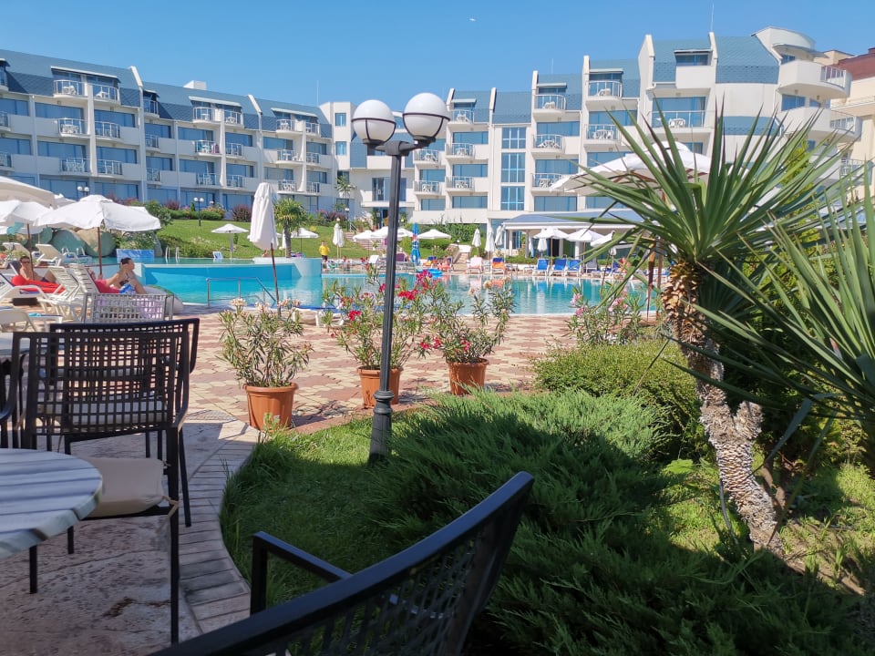 Außenansicht Hotel Sineva Beach