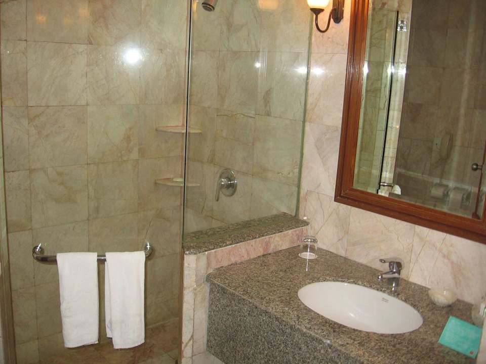 Dusche Hotel Century Park