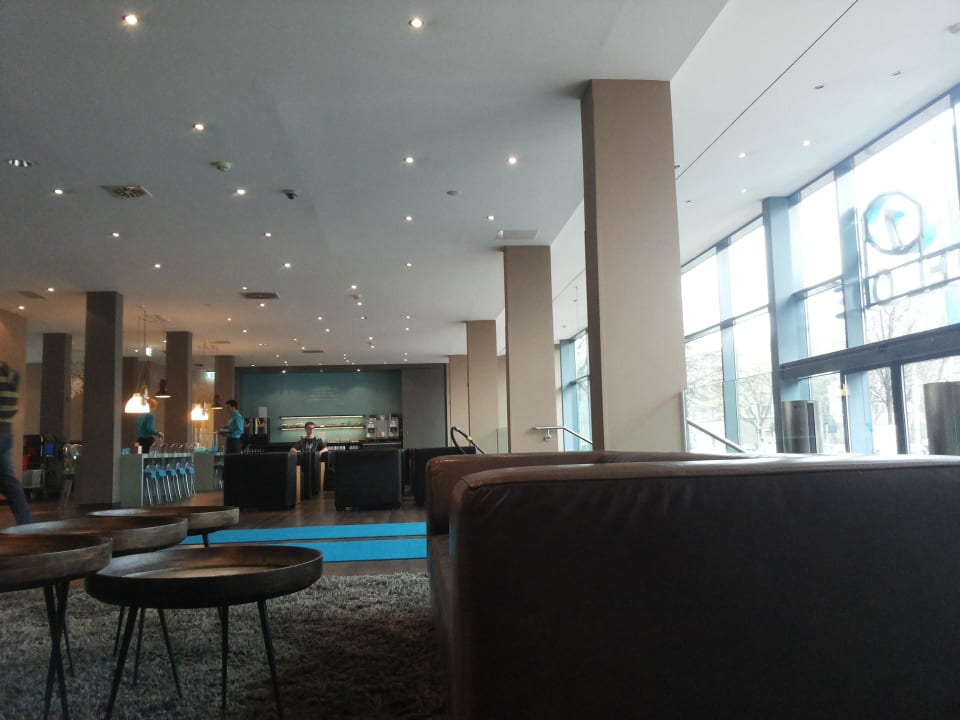 Hier wird auch gefühstückt Motel One Hamburg-Altona