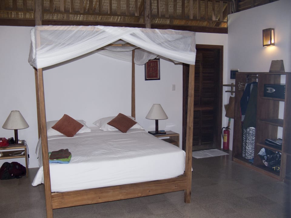 Bett Hotel Mango Bay Resort