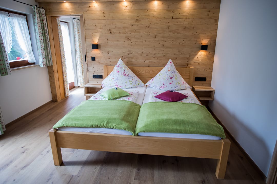 Zimmer Gästehaus Göllblick