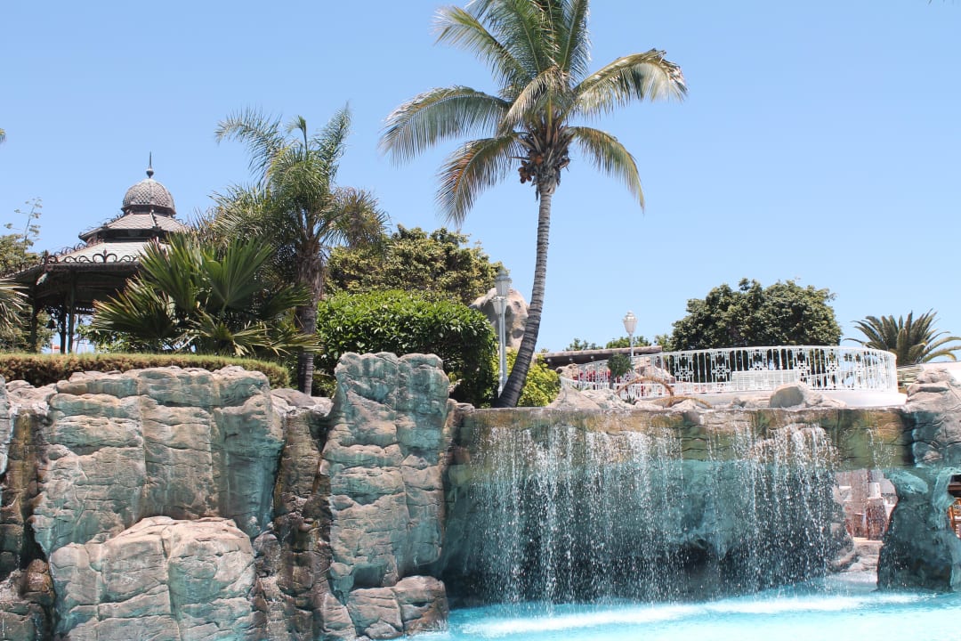 Wasserfall am Süßwasserpool Adrián Hoteles Jardines de Nivaria