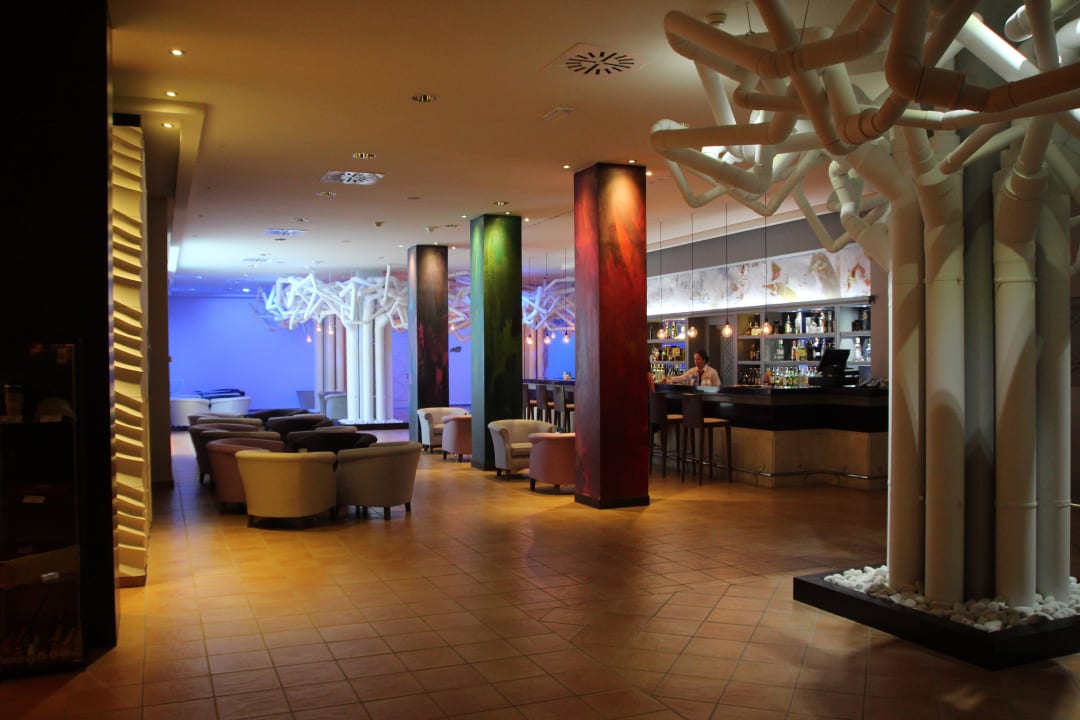 Die Lobby-Bar am Abend TUI BLUE Isla Cristina Palace