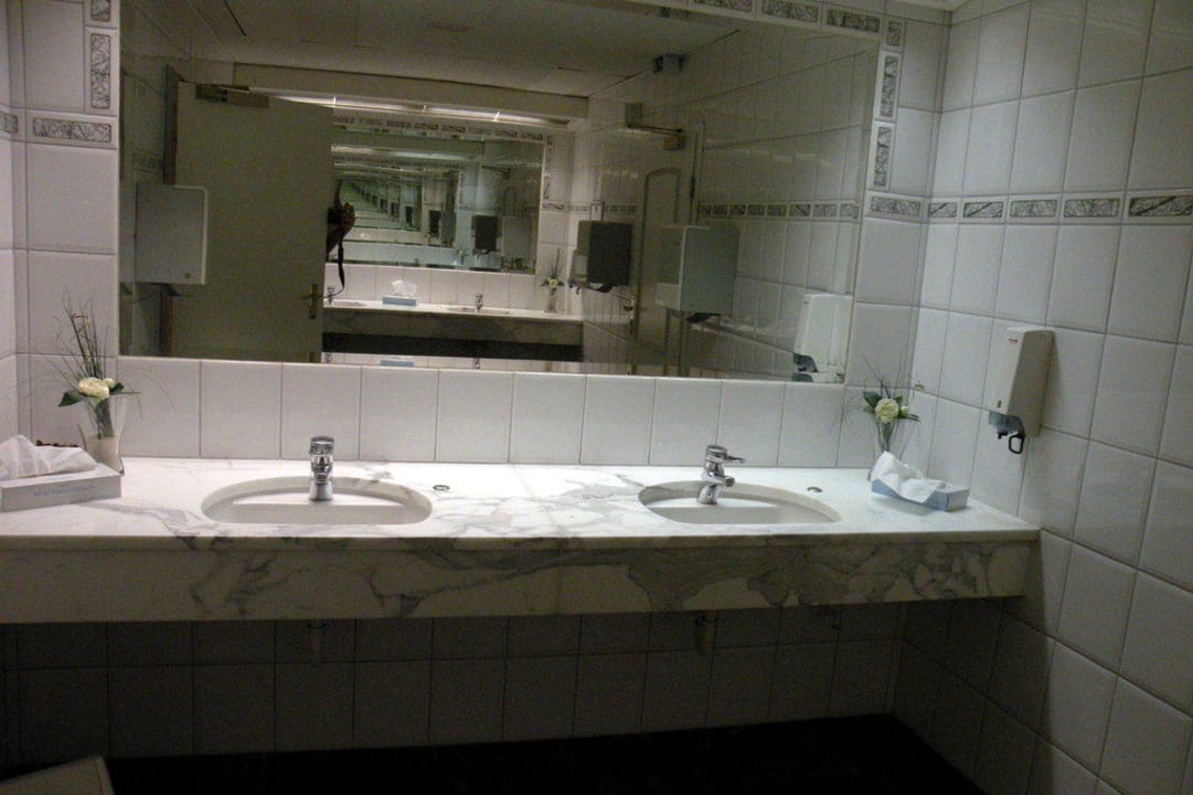 Toiletten bei den Restaurants Parkhotel Ropeter